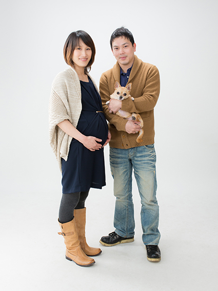 ワンちゃんと一緒のマタニティフォト